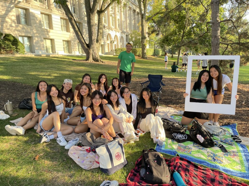 A photo of most of the people who went to VSA's Picnic Social (I am not in this picture).
